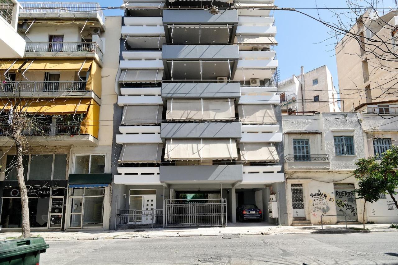 Trojan Affair Residence Atene Esterno foto