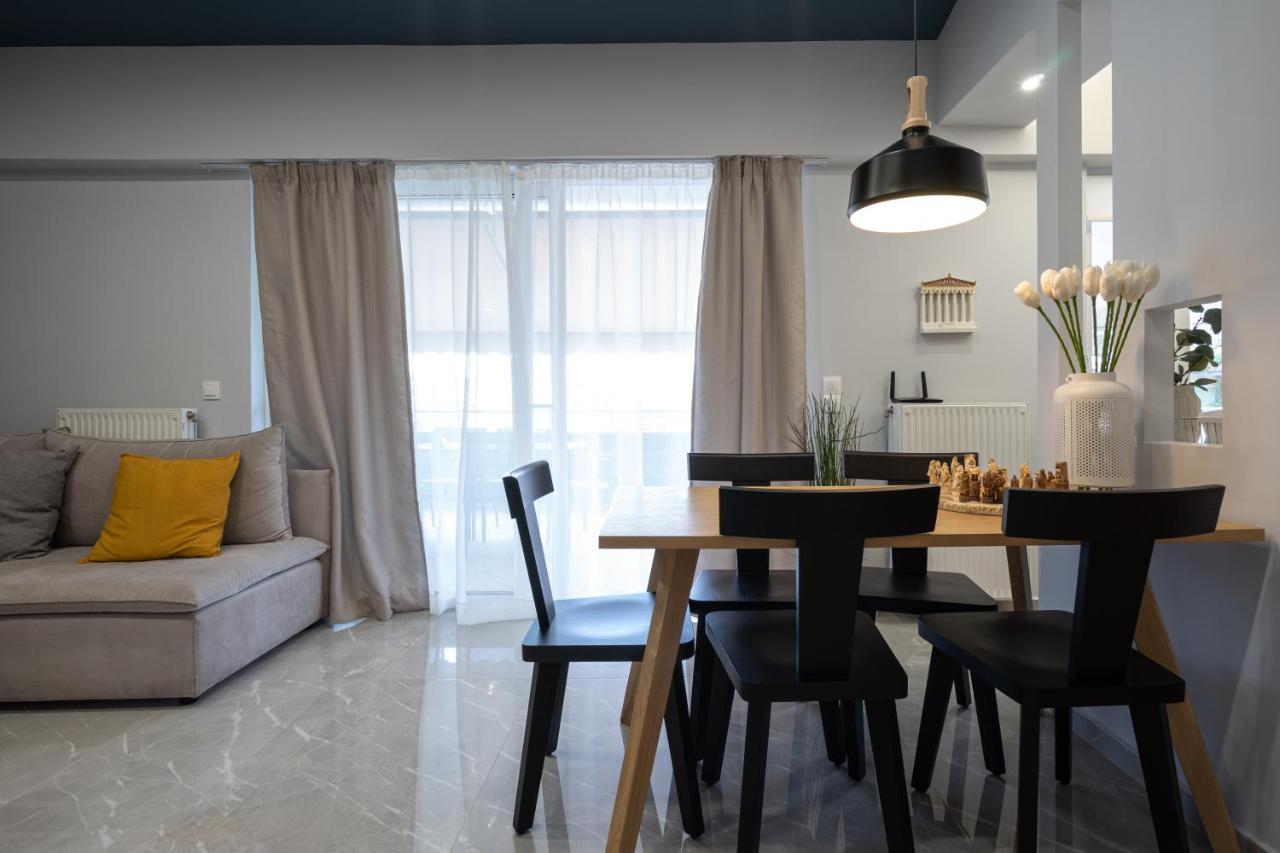 Trojan Affair Residence Atene Esterno foto