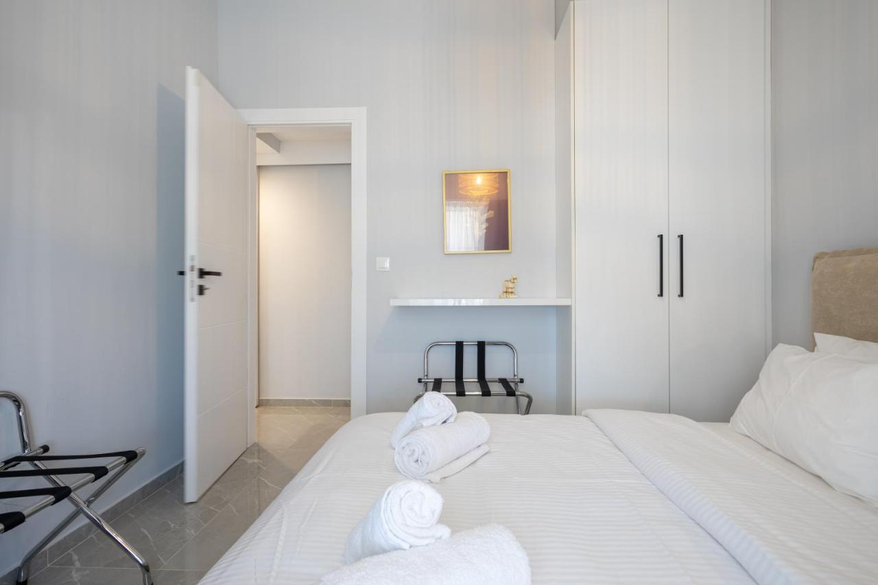 Trojan Affair Residence Atene Esterno foto