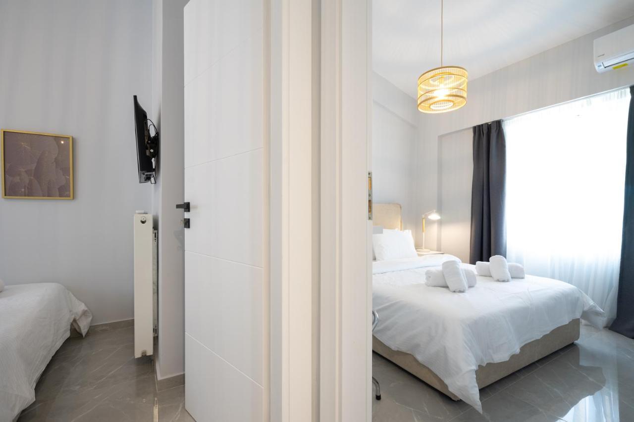 Trojan Affair Residence Atene Esterno foto